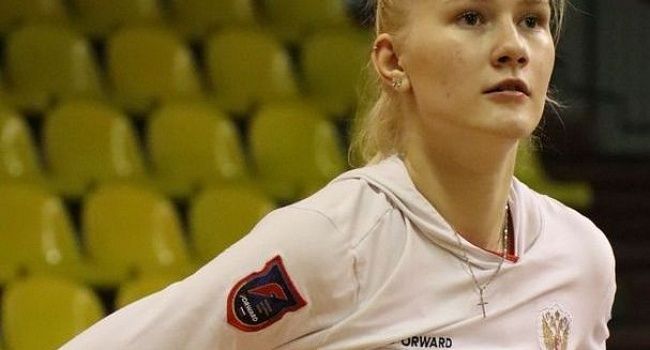 Ксения Меньщикова — в расширенном составе сборной России U-19